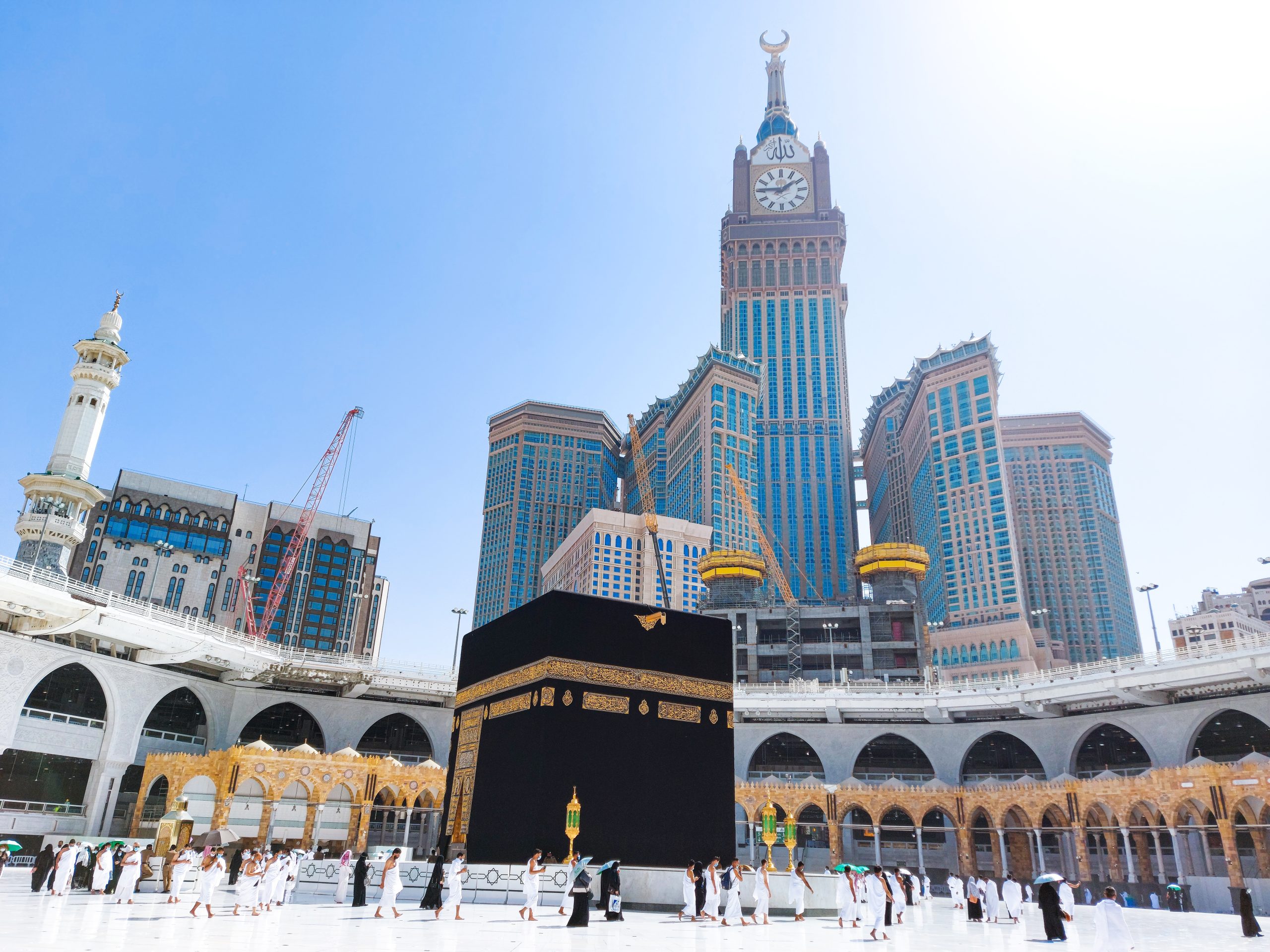 MECCA, SAUDI ARABIA , OCTOBER 22, 2020 – Pilgrims circle the Kaa